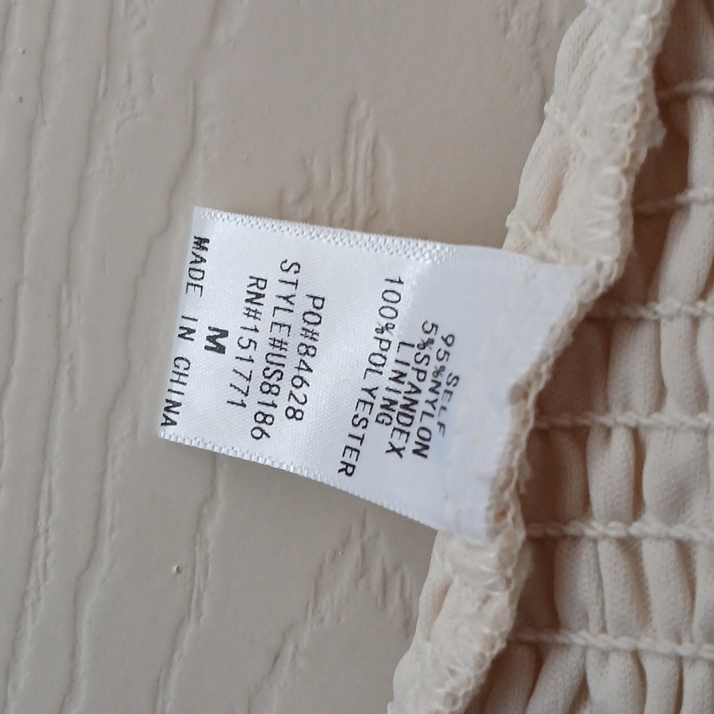 LE LIS Cream Ruched Lace Ruffle Skirt Size Medium NWT - Picture 6 of 9